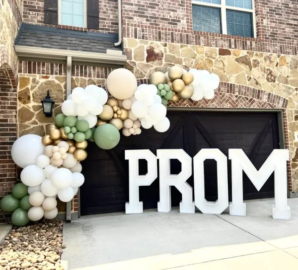 Let's go to prom
